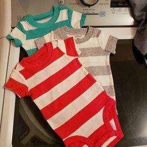 Baby boy onesies..cut tags.. never worn. Like new